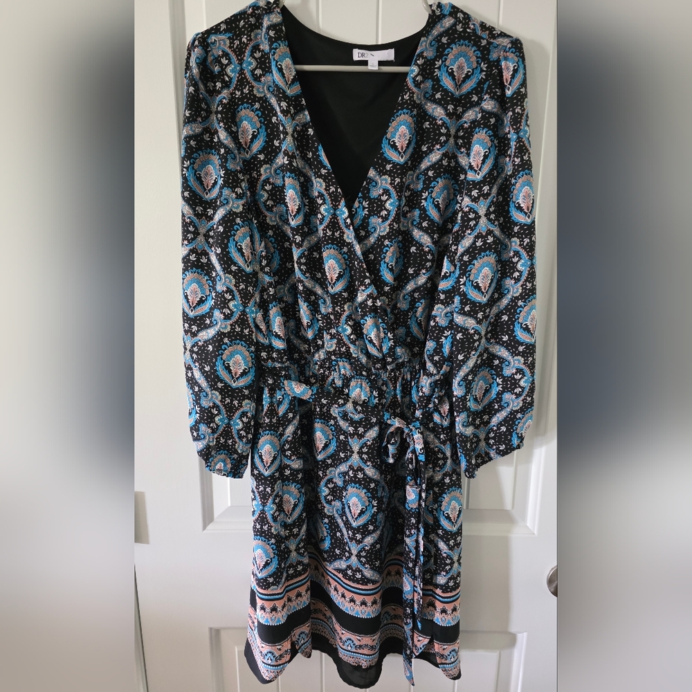 DR2 Patterned Paisley Black and Blue Wrap Dress Above Knee With Balloon Sleeves